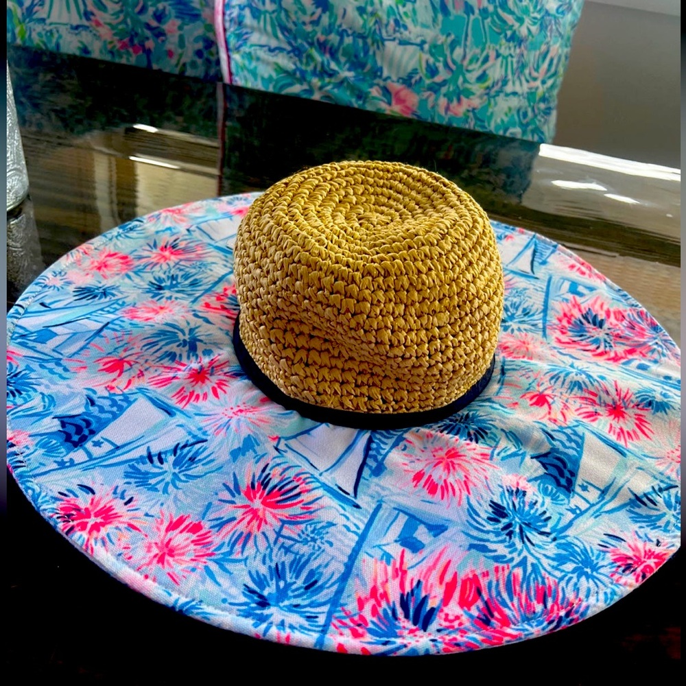 Lilly Pulitzer beach hat NWT